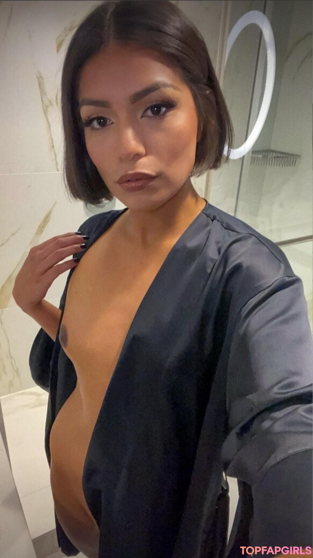 BeautyWithTrinity free model pictures