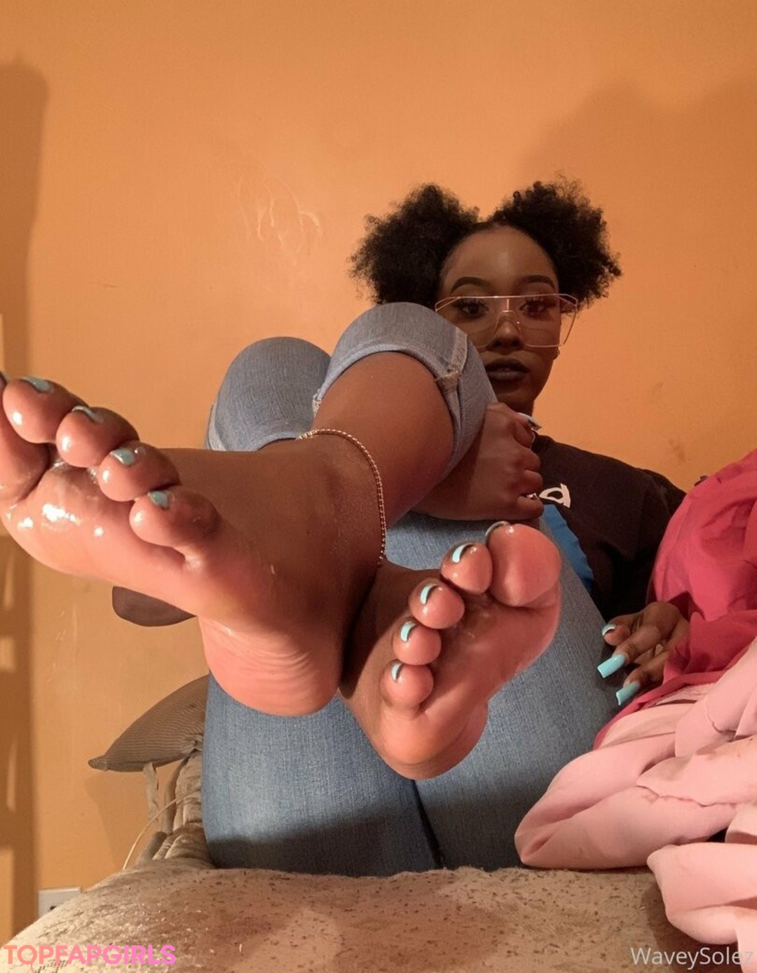 waveysolezz model nice photos