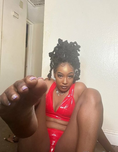 waveysolezz free model images