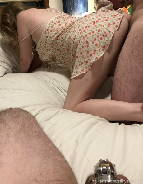 silkysolesyyc xxx pornstar photo