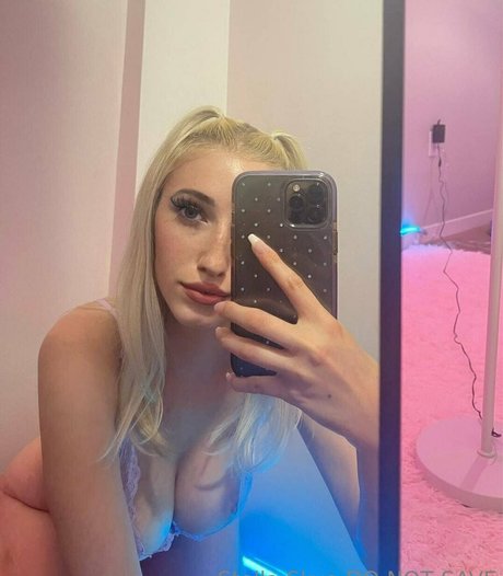 mature blonde onlyfans nude image