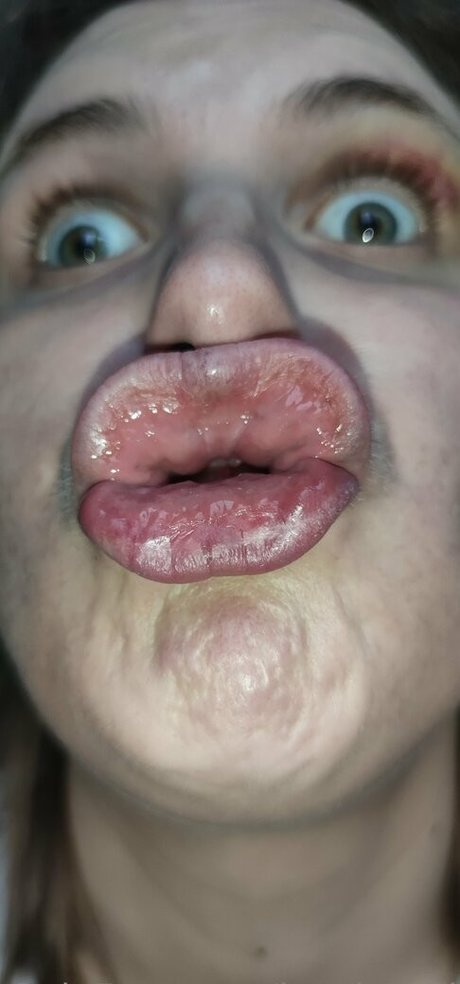 lucylumid pornstar pretty photos