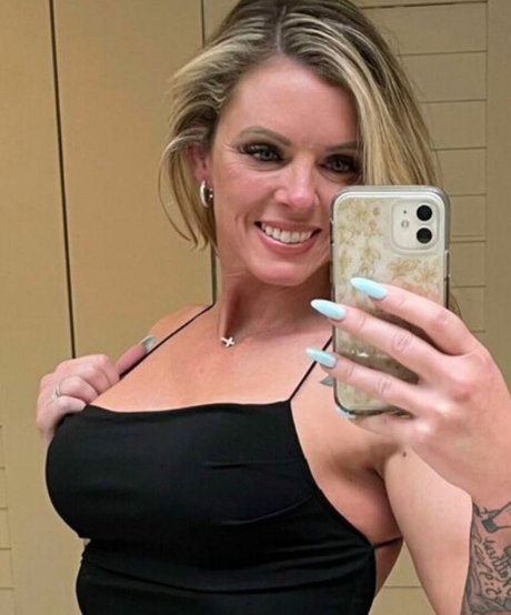 black female onlyfans art porn img