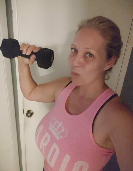 Charlee Chase nice model pic