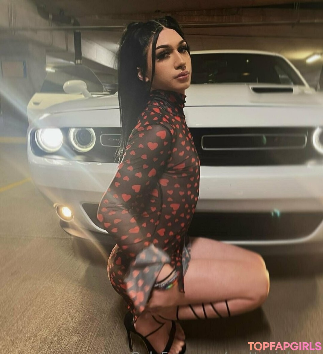 prettypinkuziii pornstar art photo