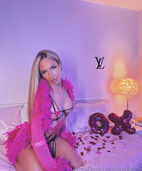 ebony wet pussy onlyfans beautiful nude pic