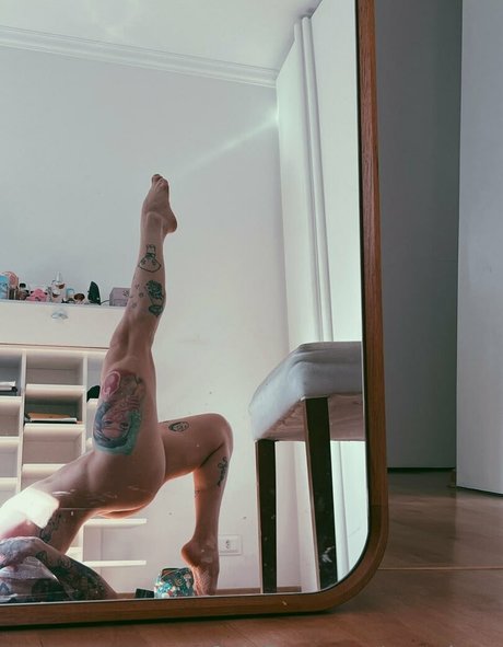 jerk onlyfans hot nude image