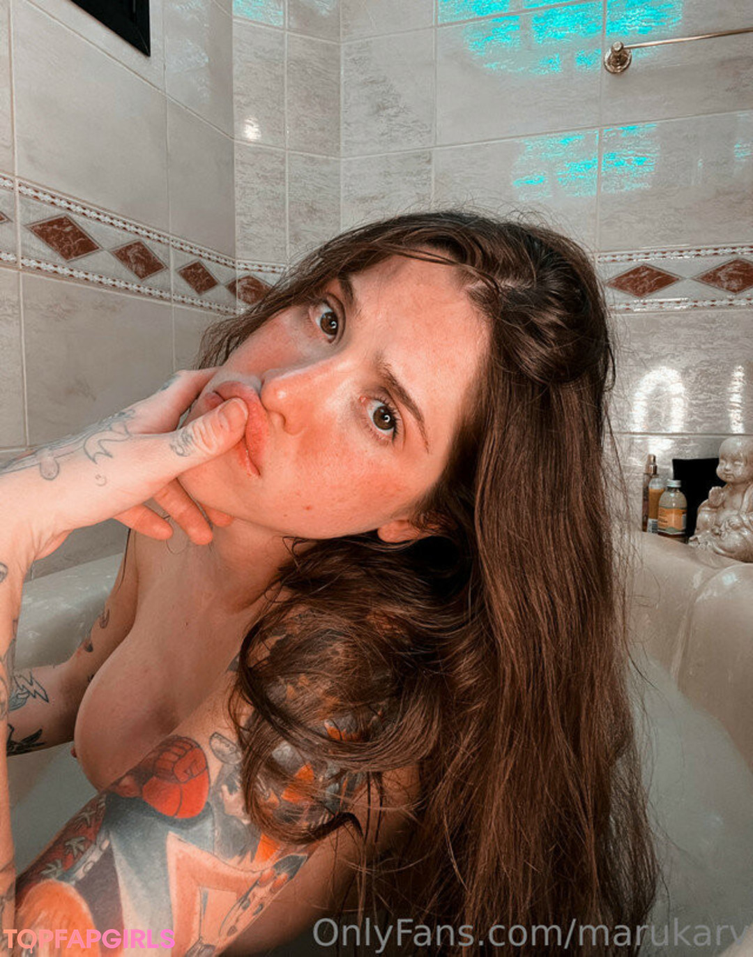 Maru Karv pornstar naked gallery
