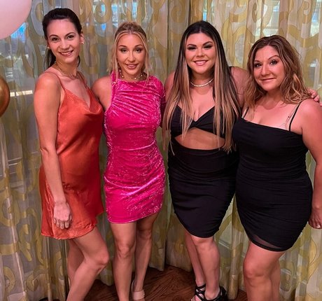 AlexiaRaye hd pornstar pictures