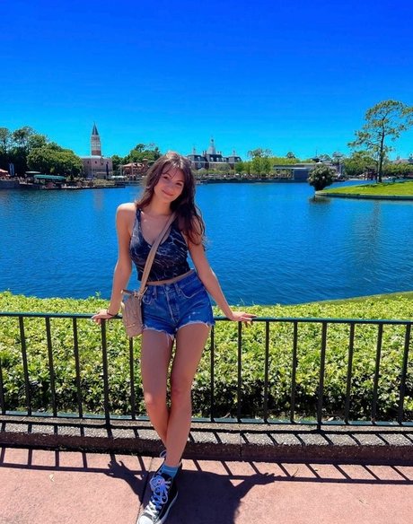 AlexiaRaye sex model photo