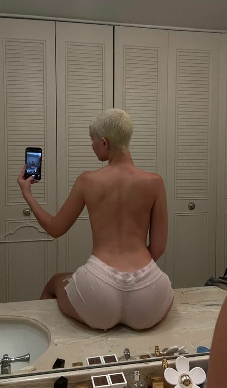 Daisy Delancey sexy actress gallery