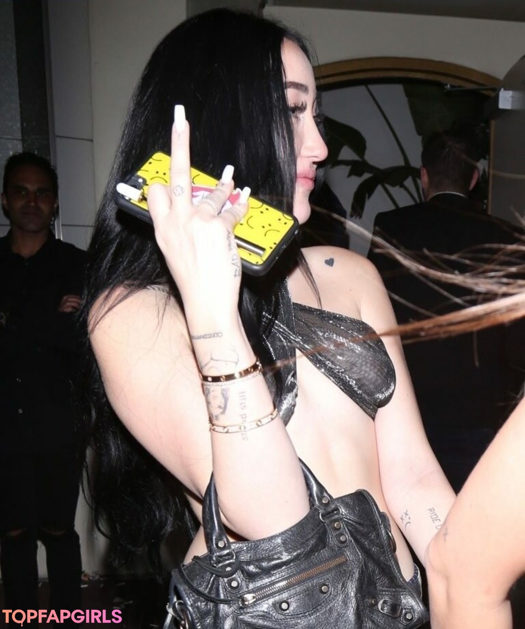Noah Cyrus pornstar erotic galleries