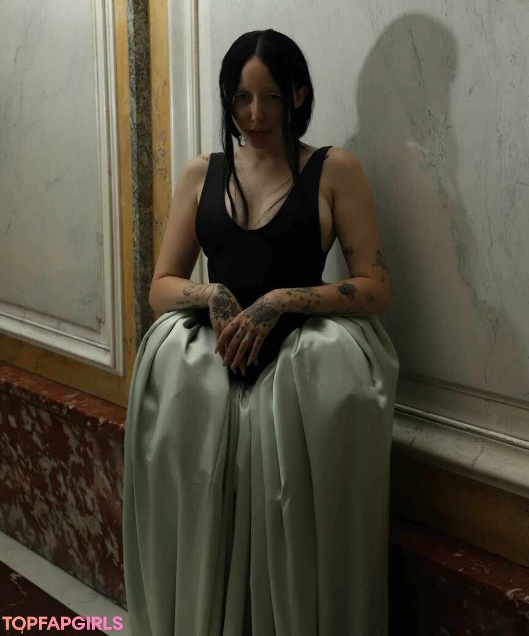 Noah Cyrus pornographic actress picture