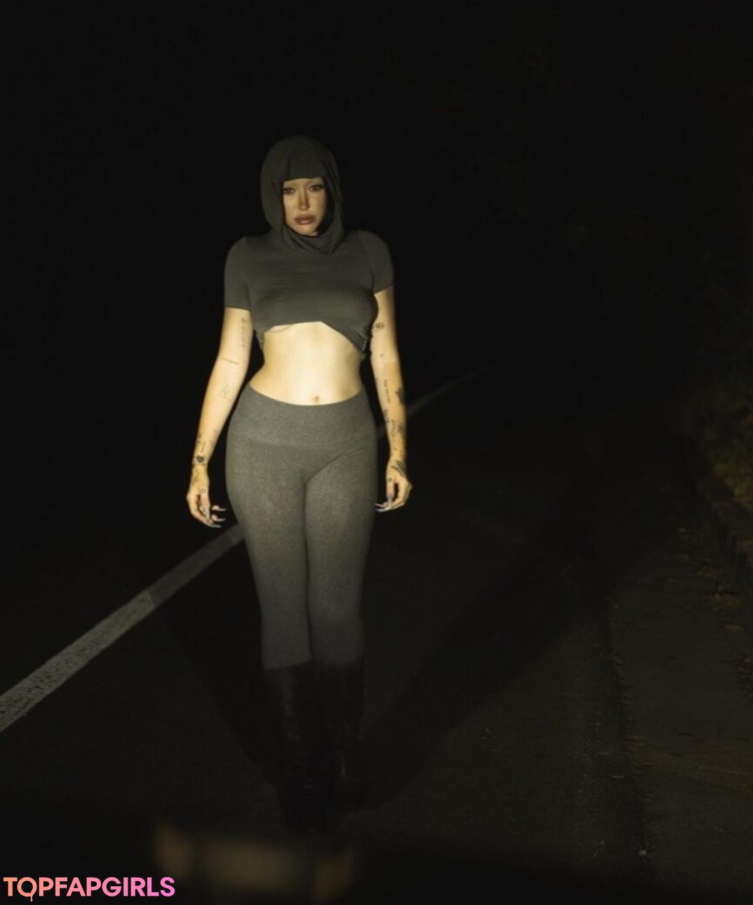 Noah Cyrus sex pornstar archive