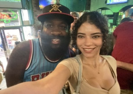 lesbian kissing onlyfans hot porn img