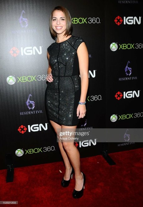 Laura Bailey art star pic