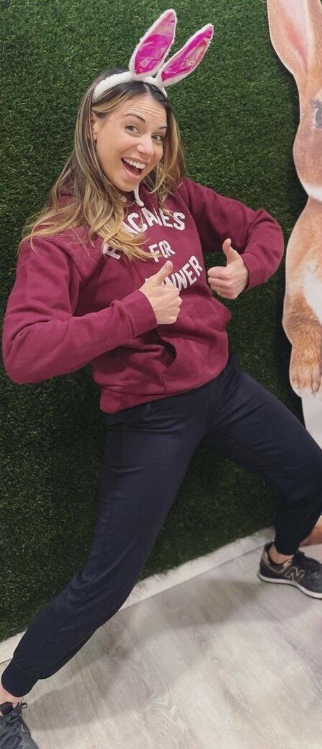 Laura Bailey model naked pictures