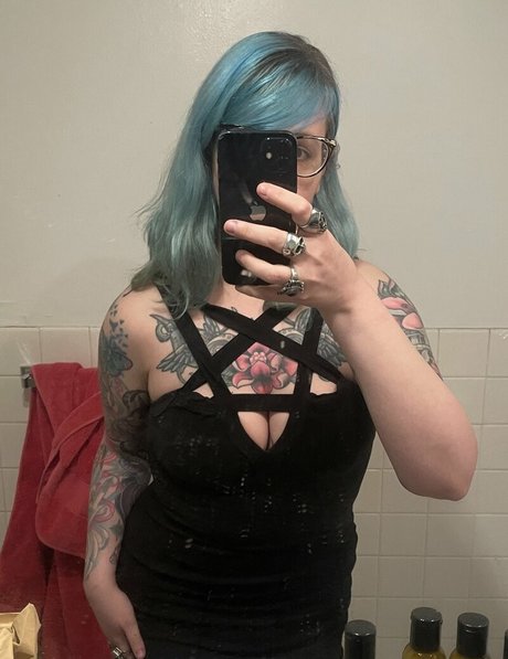 PushingUpRoses star hd gallery