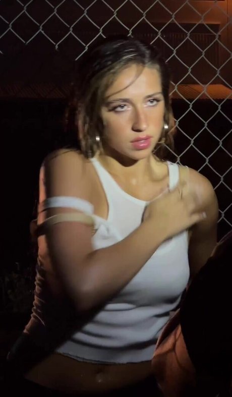 curvy lesbian onlyfans hot nude images