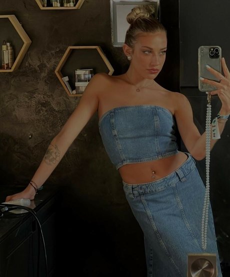 massive tits onlyfans sexy image