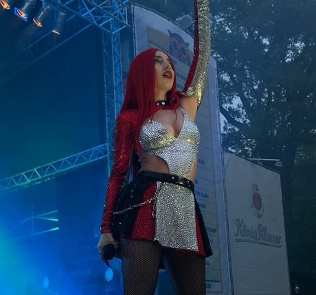 Ava Max erotic star pics