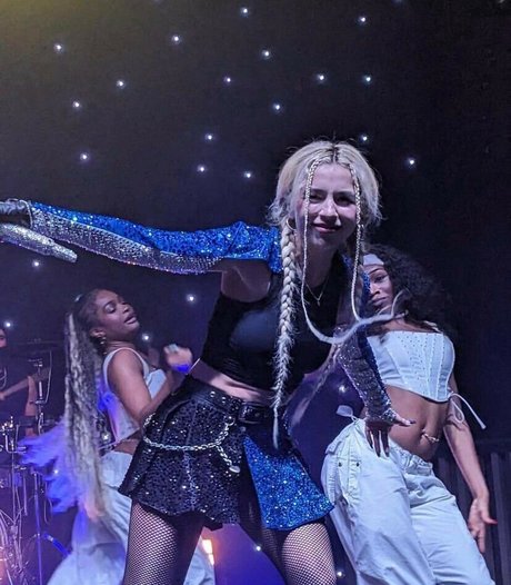 beautiful japanese onlyfans nudes picture