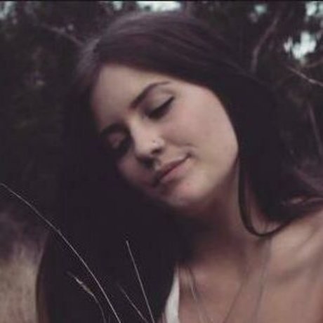 Chloe Maddren pretty star photo