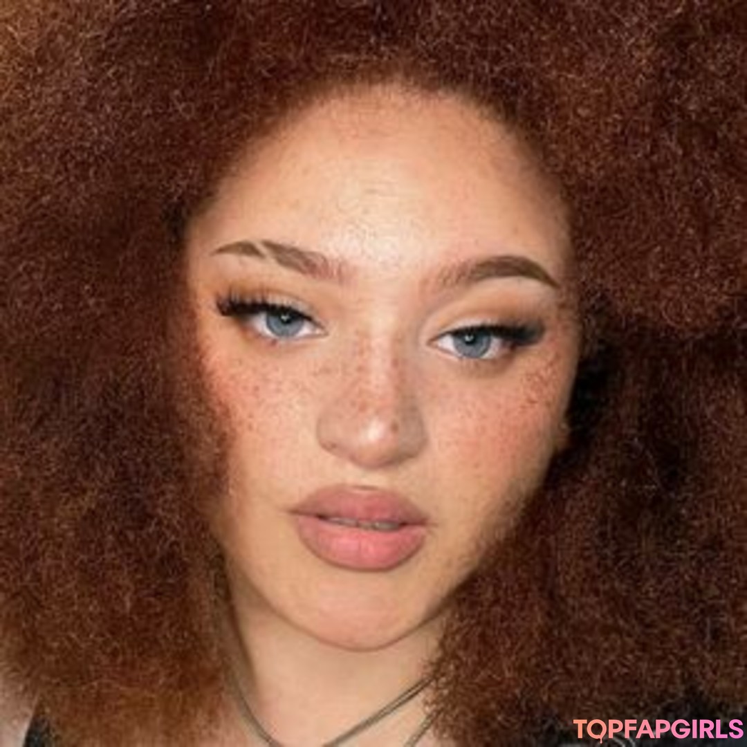 Nikkie Ginger model nudes photos