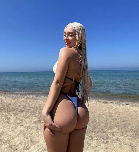 cakebatterchlo best star pic