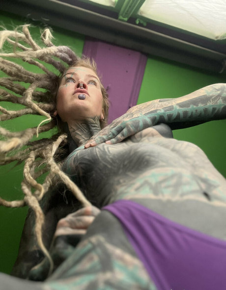 Anuskatzz sexy model galleries