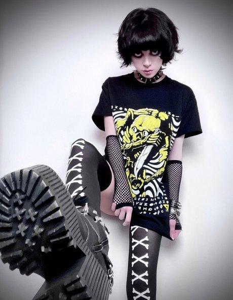 social onlyfans pornographic image