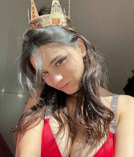 iaaras2 hot model photo