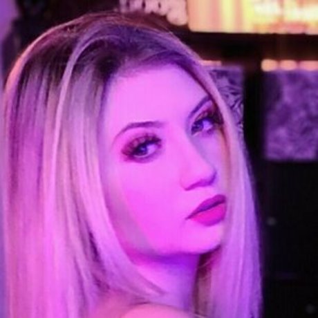 Blazefyre model nudes photos