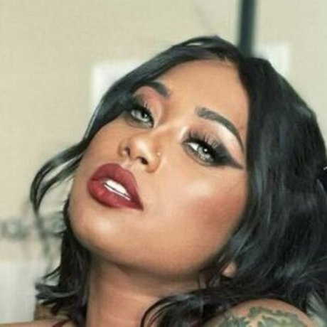 Serenity Snow pornstar pretty photos