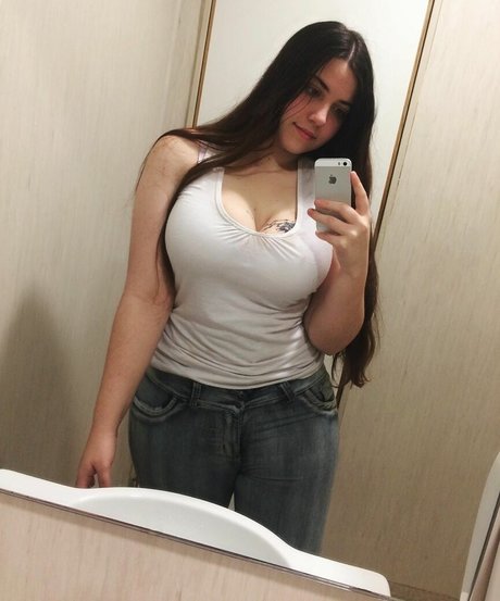 massive tits onlyfans free archive