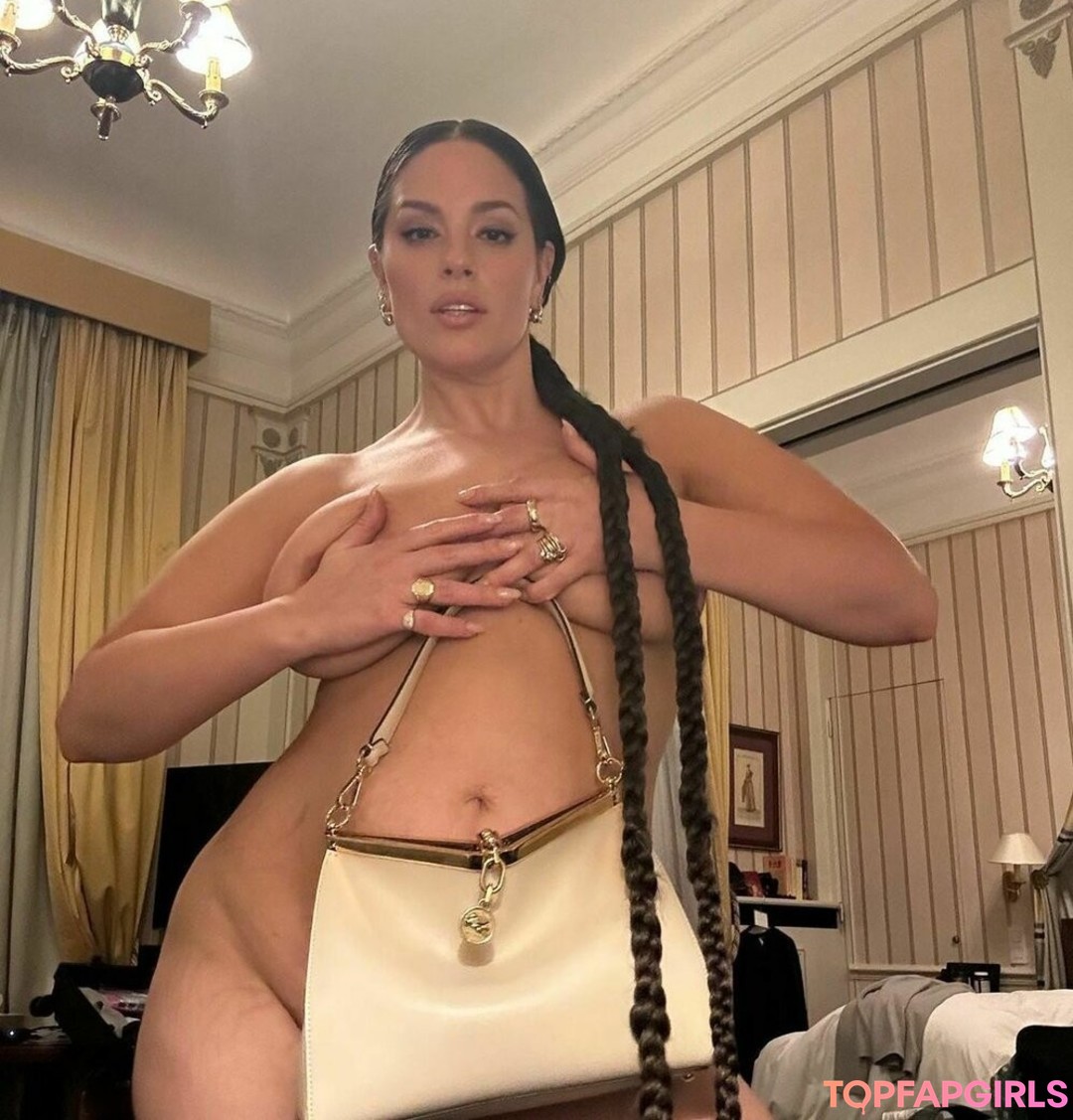 mature blowjob onlyfans art naked img