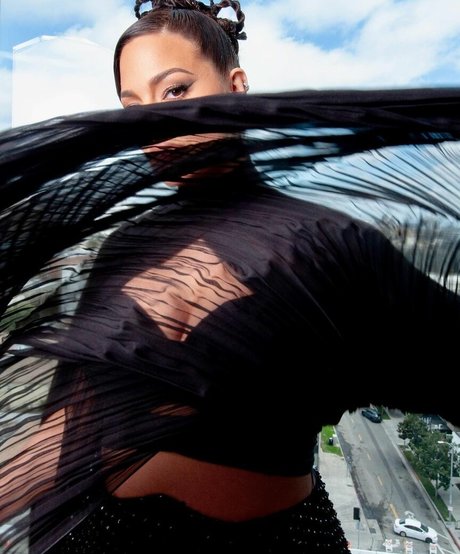 busty teen onlyfans pornos picture