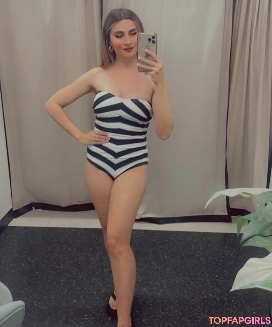 white shemale onlyfans nudes pic