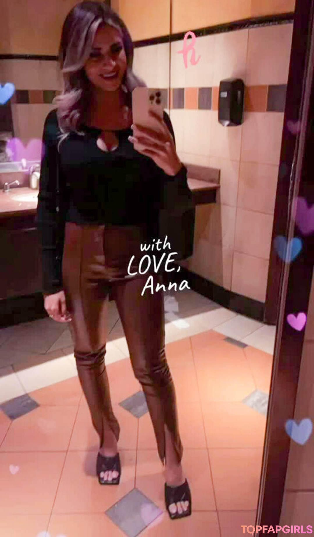 That Star Wars Girl star exclusive picture