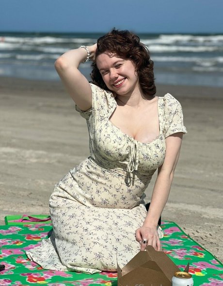 officialmorganrae model pretty pictures