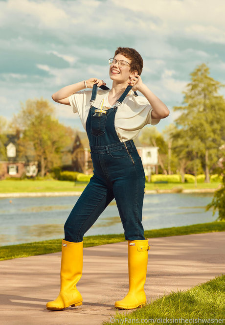 officialmorganrae pretty pornstar pics