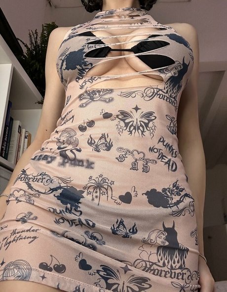 leliloo adult star pics