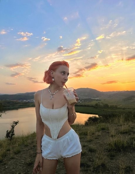 leliloo perfect actress photo