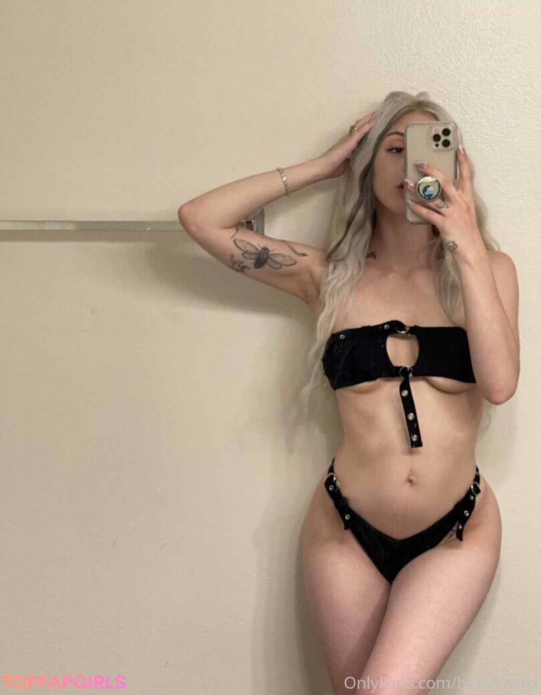 shemale handjob onlyfans beautiful img
