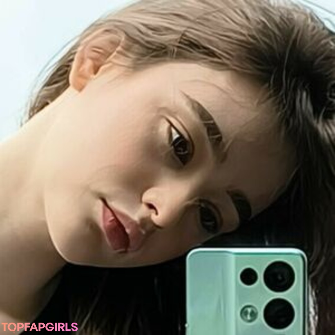 Dasha Taran star nice pics