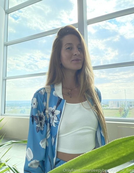 sleepybeautyasmr free naked star photos