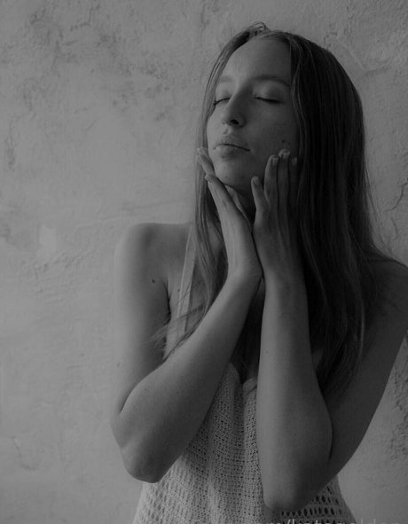 kategolden naked model photos