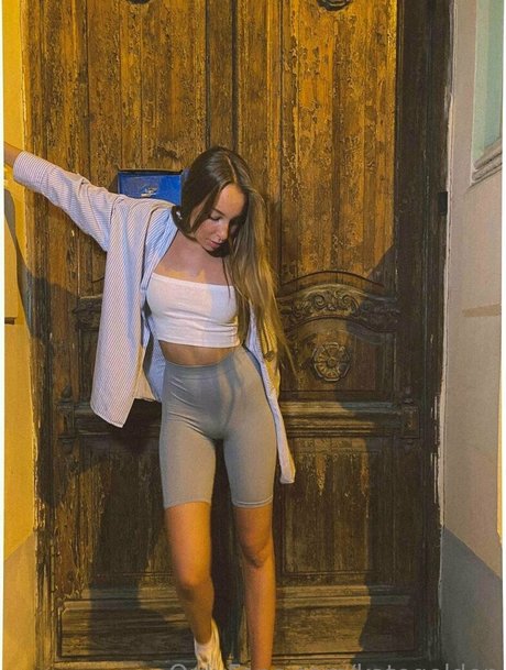 kategolden model beautiful image