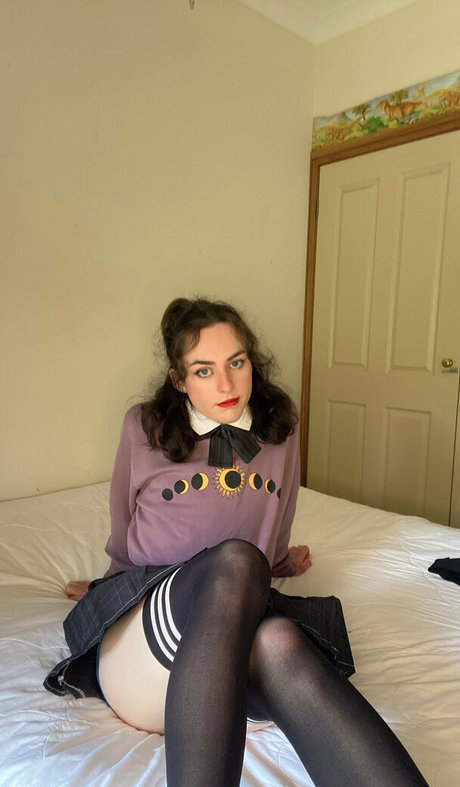 busty onlyfans sexy img