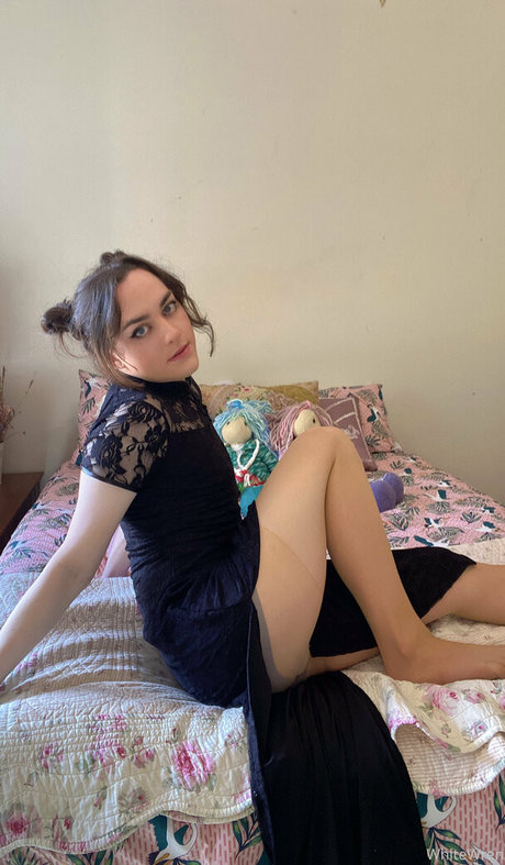 naked milf onlyfans exclusive pic